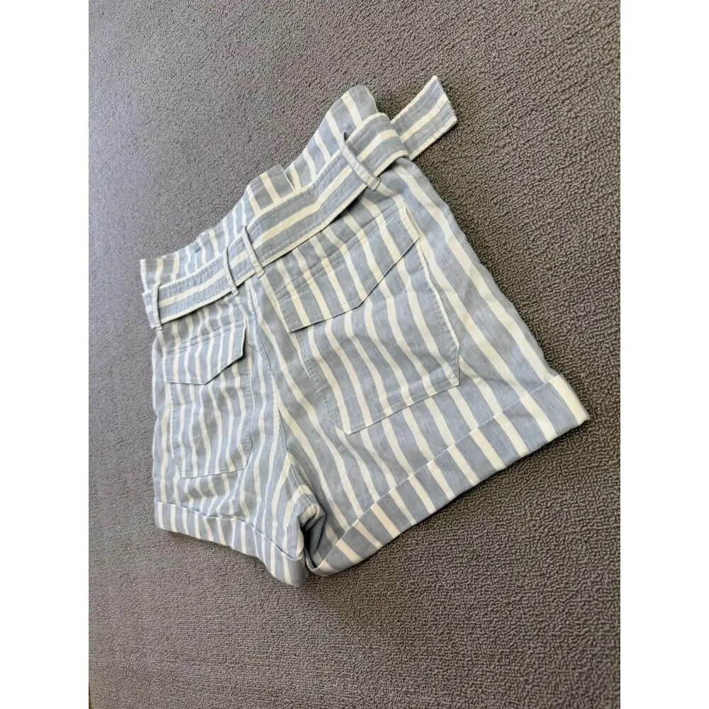 FRAME Women's 6 Casual Linen‎ Blend Shorts Chambray Light Blue Stripe